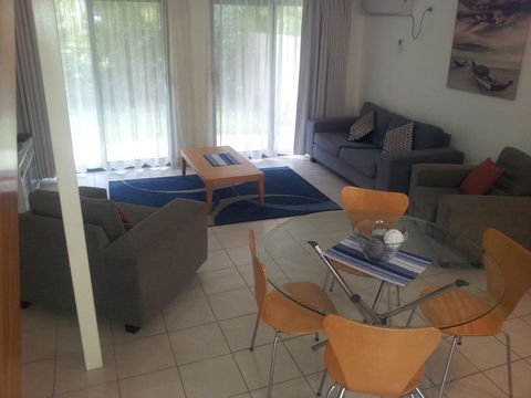 Nelson Bay Breeze - Darwin Holiday 31