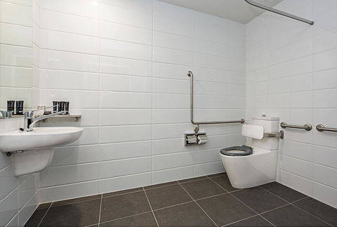 Mantra MacArthur Hotel - Darwin Holiday 31