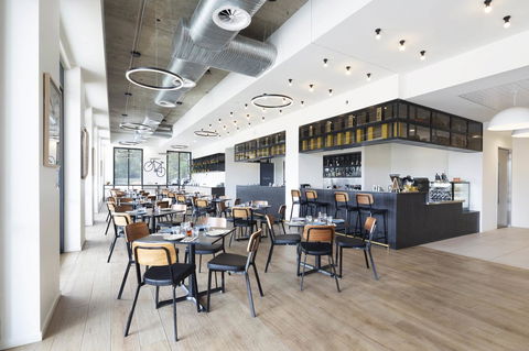 Mantra MacArthur Hotel - Darwin Holiday 38