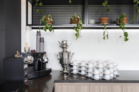 Mantra MacArthur Hotel - Darwin Holiday 37