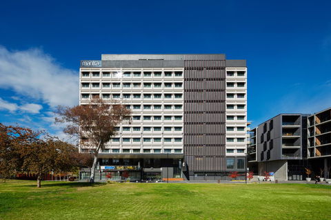 Mantra MacArthur Hotel - Darwin Holiday 11