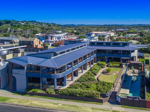 Lennox Holiday Apartments - Darwin Holiday 0