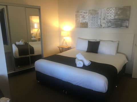 Lennox Holiday Apartments - Darwin Holiday 16