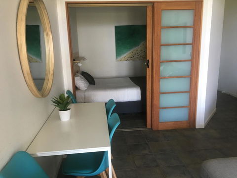 Lennox Holiday Apartments - Darwin Holiday 14