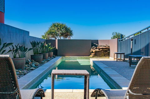 Lennox Holiday Apartments - Darwin Holiday 3