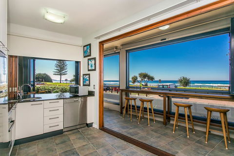 Lennox Holiday Apartments - Darwin Holiday 13