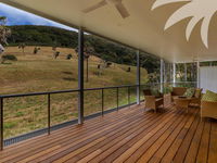 Bombora  Bluey's Beach