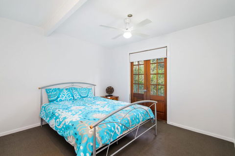 BONNY BEACH HOUSE - Holiday Accomodation With Pool - Darwin Holiday 1