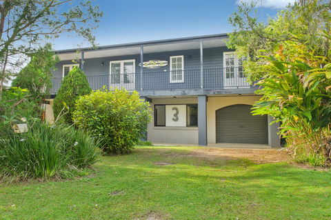 BONNY BEACH HOUSE - Holiday Accomodation With Pool - Darwin Holiday 0