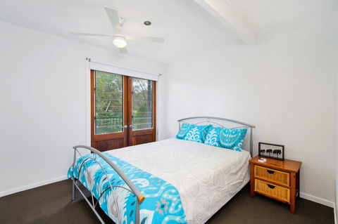 BONNY BEACH HOUSE - Holiday Accomodation With Pool - Darwin Holiday 2