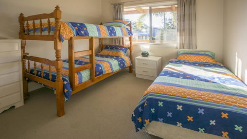 Boomer Crescent 5 Kioloa - Darwin Holiday 2