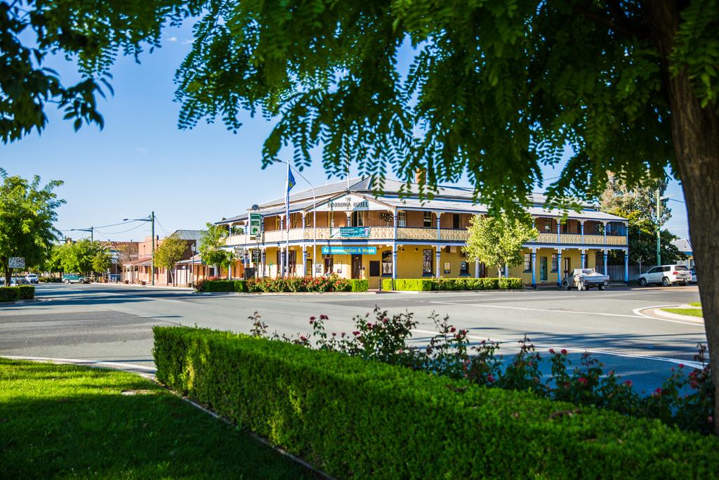 Boorowa NSW Darwin Holiday