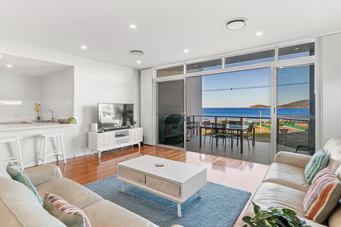 Boulder Bay Rd 2/2 - Fingal Bay - Darwin Holiday 0