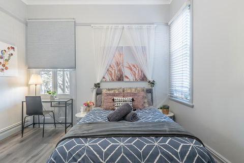 Boutique Private Rm Situated In The Heart Of Burwood1 - Darwin Holiday 0