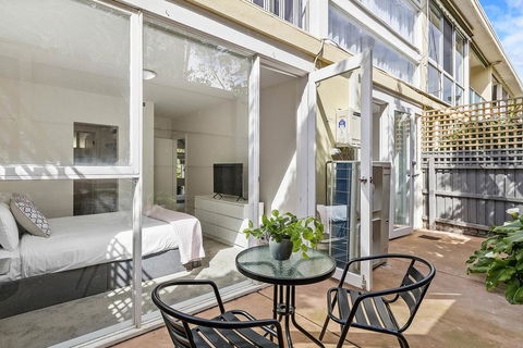 BOUTIQUE STAYS - Brighton By Sea - Darwin Holiday 1