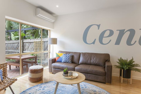 Boutique Stays - Central Park, South Melbourne Townhouse - Darwin Holiday 3