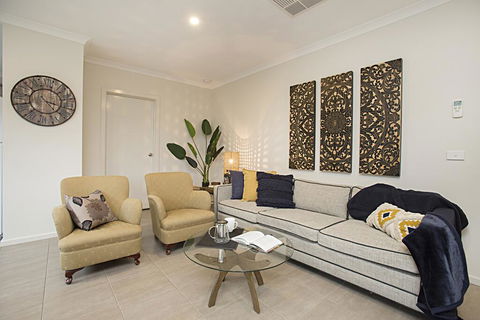 BOUTIQUE STAYS - Gumflower - Darwin Holiday 3