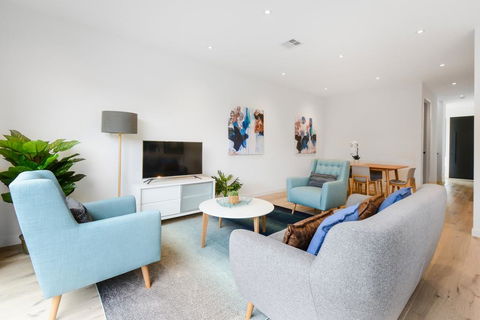 Boutique Stays - Murrumbeena Place 2 - Darwin Holiday 0