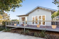 BOUTIQUE STAYS - Queen Adelaide