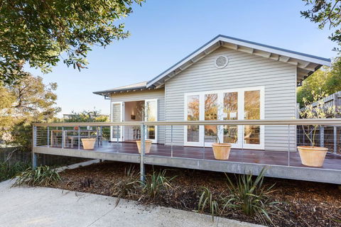 BOUTIQUE STAYS - Queen Adelaide - Darwin Holiday 0