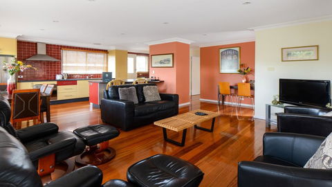 BOUTIQUE STAYS - Sandy Haven A - Darwin Holiday 0