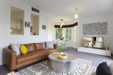 Boutique Stays - Wellington Mews, Apartment In East Melbourne - Darwin Holiday 3