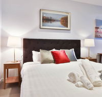 Box Hill Central Sky One Apartment - Darwin Holiday
