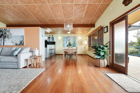Bradman21 - Darwin Holiday 1
