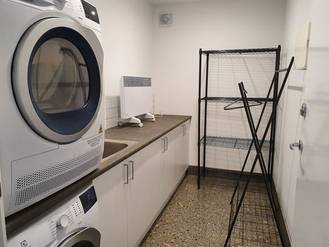 Braeside, 1 Bedroom. East Jindabyne - Darwin Holiday 2