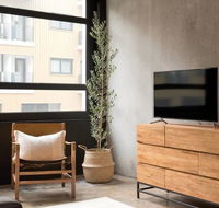 BRAND NEW BOUTIQUE WAREHOUSE 2BR APT KING BEDS KINGSTON in CANBERRA - Darwin Holiday