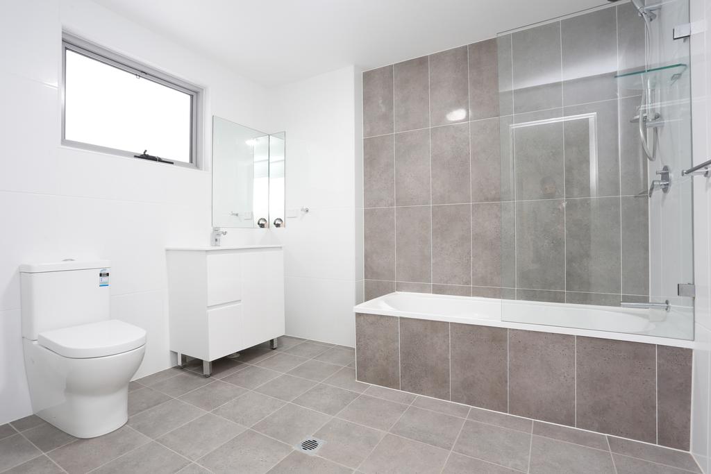 Wallacia NSW Darwin Holiday