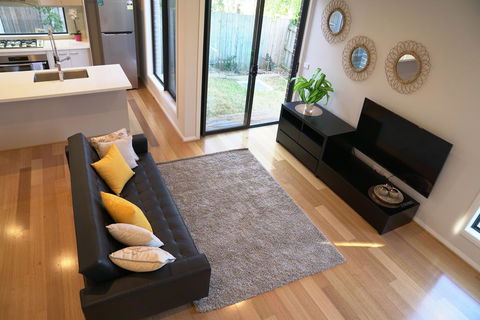 Brand New House Near Box Hill - Darwin Holiday 0