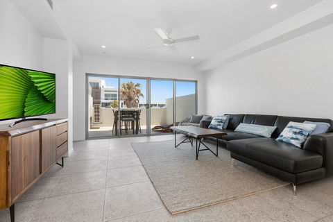 BRAND NEW OCEAN AVENUE TOWNHOUSE - Darwin Holiday 1