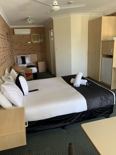 Branxton House Motel - Darwin Holiday 1
