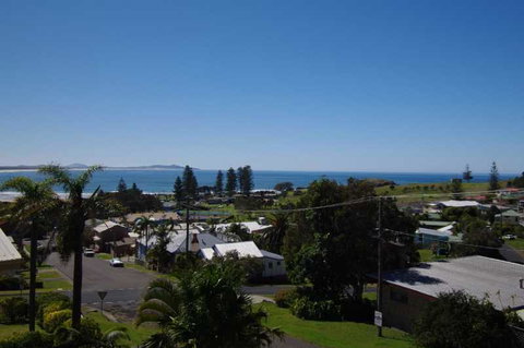 Breakers 1, 13 East Street - Darwin Holiday 3