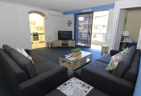 Breakers 10 - Main Beach Location! - Darwin Holiday 0