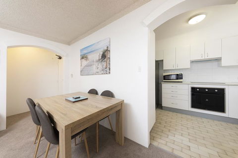 Breakers 11 - Darwin Holiday 1