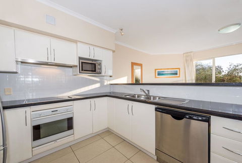 Breakwater 102 - Shoal Bay - Darwin Holiday 3