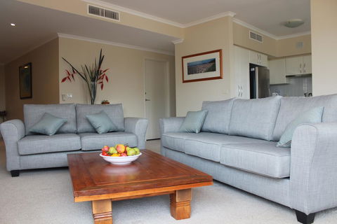 Breakwater 102 - Shoal Bay - Darwin Holiday 1