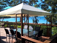 Breath Taking Jervis Bay Views with possible 4pm checkout