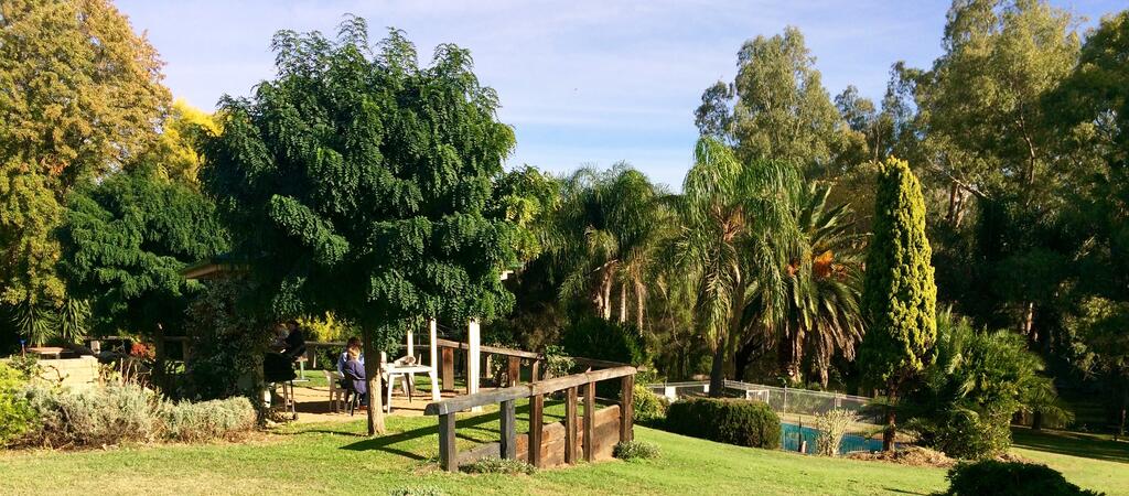 Gollan NSW Darwin Holiday