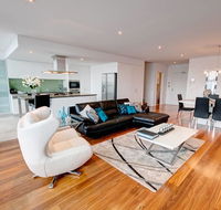Bridgepoint 106 - Darwin Holiday