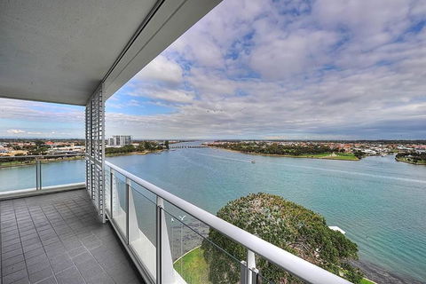 Bridgepoint 1105 - Darwin Holiday 2