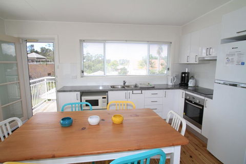 Bright And Breezy - Darwin Holiday 2