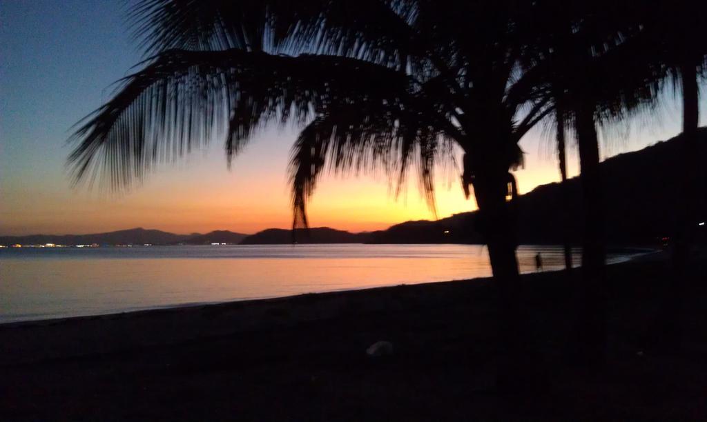  Darwin Holiday