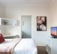 Bright Studio Steps from Westmead Hospital - Darwin Holiday