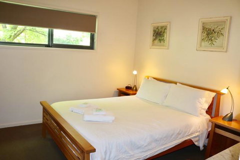 Bright Woodlands Retreat - Darwin Holiday 3