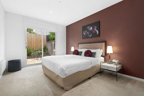 Brighton Bay Apartments - Darwin Holiday 2