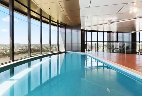 Brisbane Centre With Glorious Views & Pool - Darwin Holiday 3