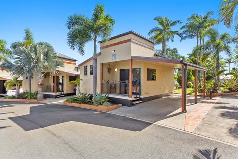 Brisbane Holiday Village - Darwin Holiday 1